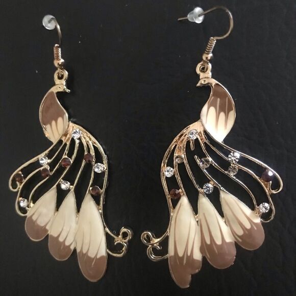 Peacock Tan & Cream Crystal Earrings NEW - Picture 1 of 1